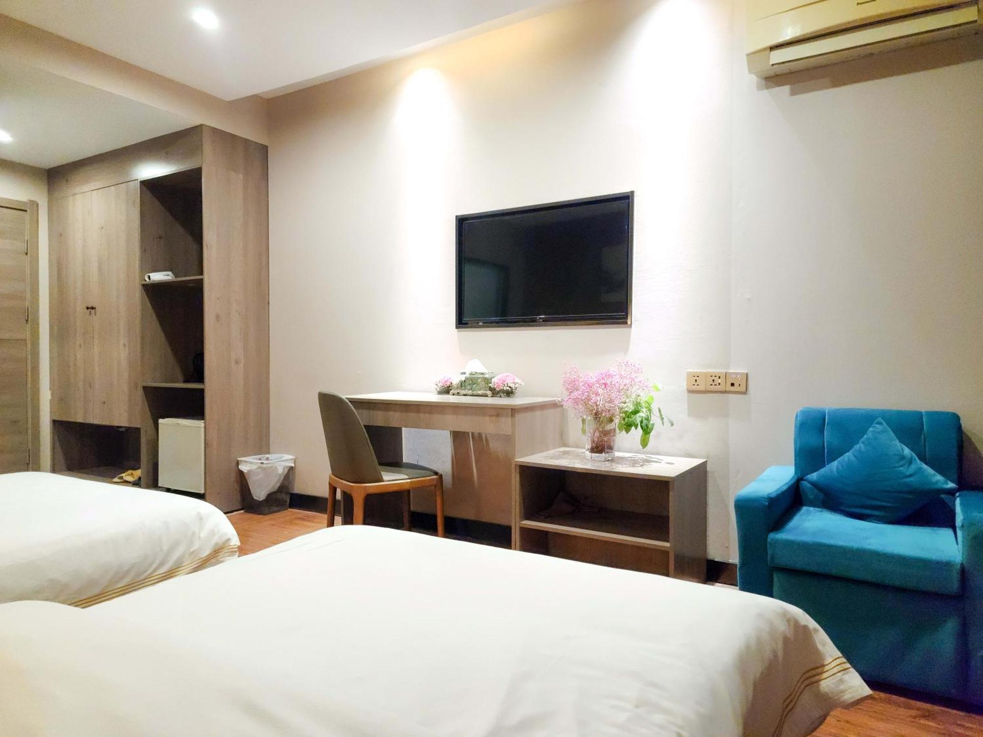 889 Boutique Hotel Phnom Penh Exterior photo